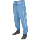 Męskie spodnie dresowe // Urban Classics Spray Dye Sweatpants skyblue